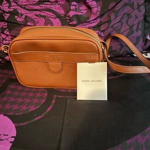 Tan Marc Jacobs crossbody bag